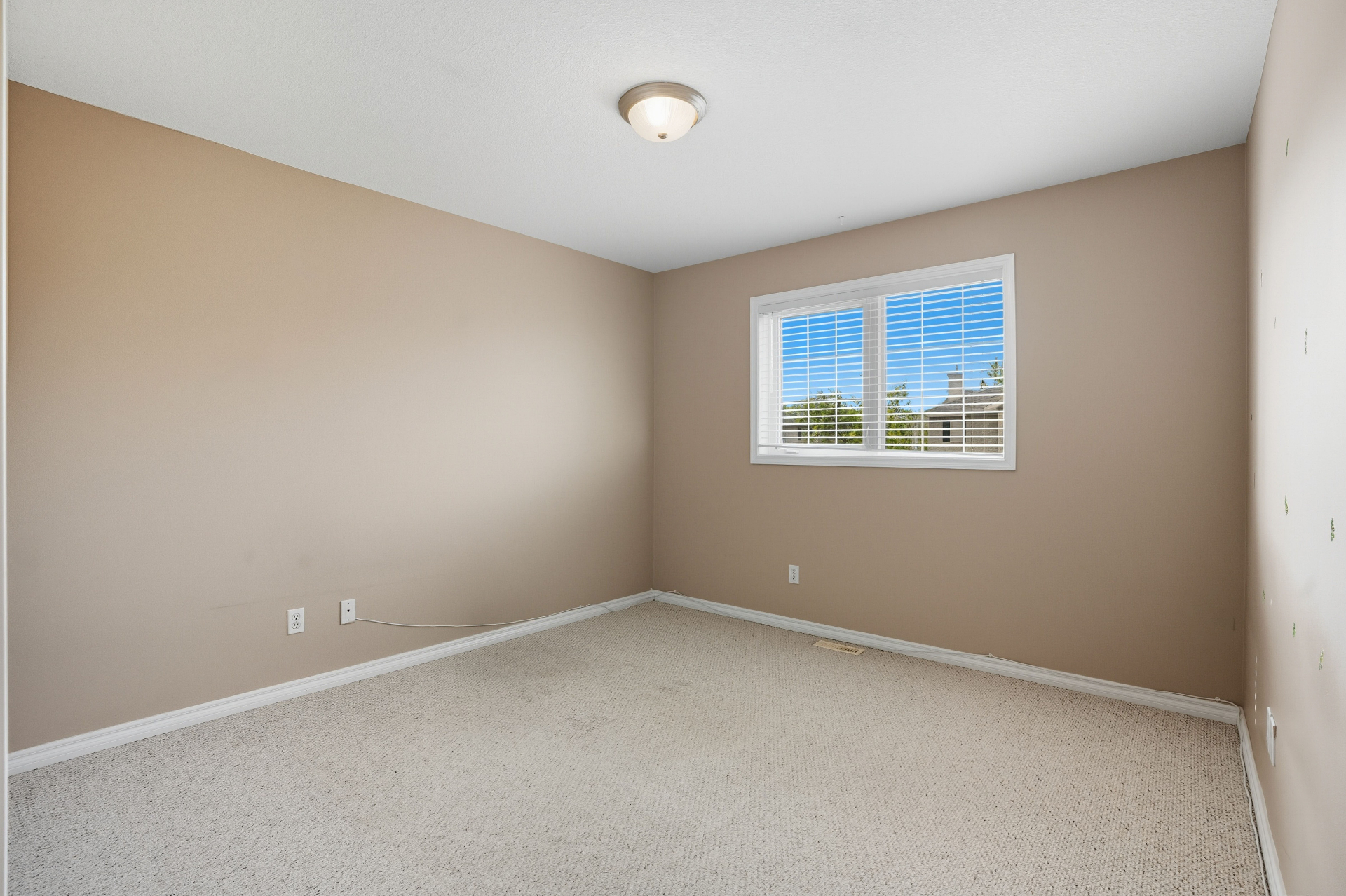 Briarwood 社区联排出售 · 127 Banyan Crescent #34——林与唐地产 - 8